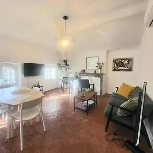 Au Coeur De Marseille, Le Stassi Marseille